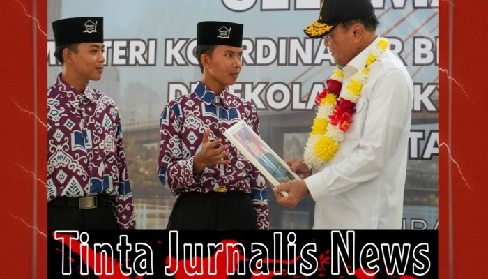 Menko Polkam Tinjau SRMA 31 Pekanbaru, Pastikan Program Sekolah Rakyat Berjalan Efektif