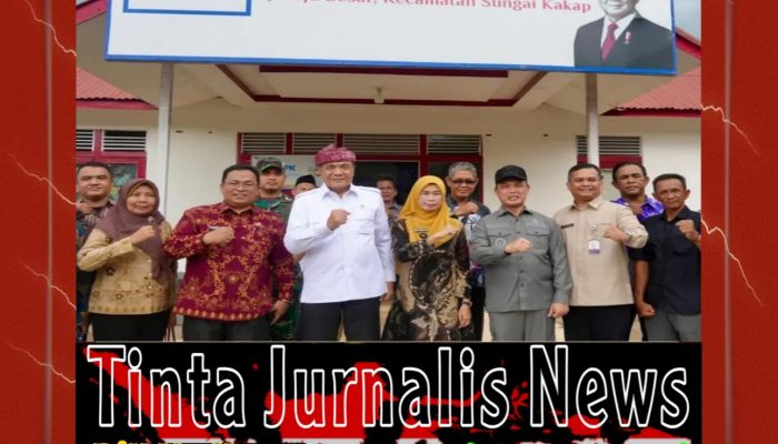 Menko Polkam Tinjau Koperasi Merah Putih di Kalbar, Pastikan Program Berjalan Lancar