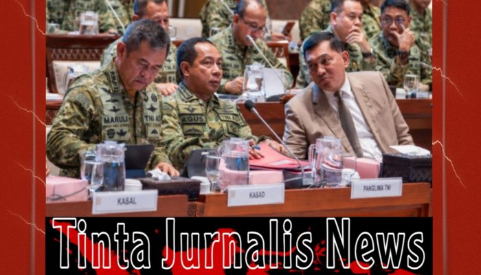Panglima TNI Hadiri Raker Bersama Komisi I DPR RI Bahas Dinamika Geopolitik dan Misi Perdamaian Dunia