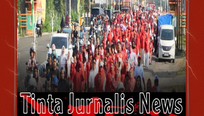 Bupati Rokan Hulu Lepas Jalan Santai HUT RI Ke-81 Tingkat Kecamatan Rambah